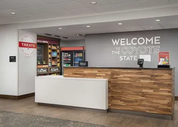 Hampton Inn & Suites Rapid City Rushmore hotel thumbnail 6