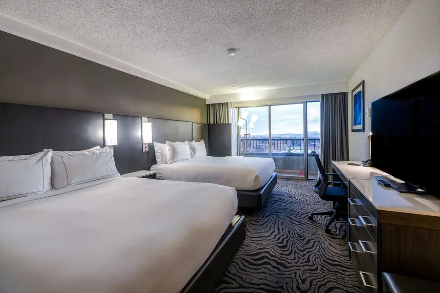 DoubleTree by Hilton Calgary North hotel detail image 6