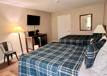 Lake Fork Resort hotel thumbnail 6