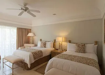 Grand Isla Navidad Golf & Spa Resort with Marina hotel thumbnail 4