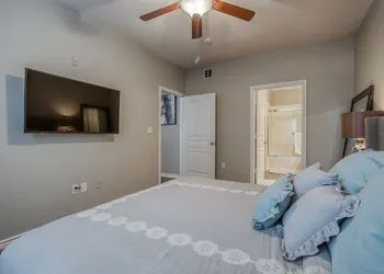 Modern Uptown Dallas Stay by Amyfinehouse hotel thumbnail 7