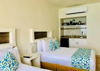 Ocean View Apartments hotel thumbnail 6