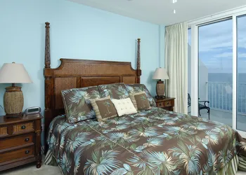 Lighthouse by Wyndham Vacation Rentals hotel thumbnail 8