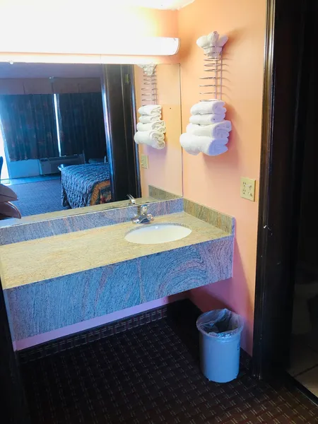 Regency Inn hotel detail image 6