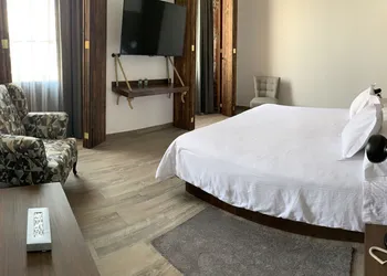 Hotel Diana hotel thumbnail 3