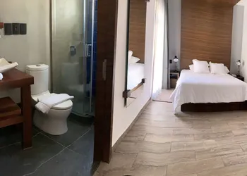 Hotel Diana hotel thumbnail 8