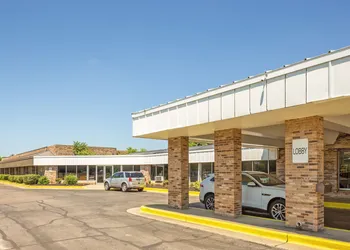 OYO Hotel Mona Lake Muskegon hotel thumbnail 3