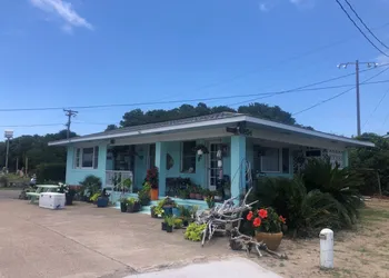 Swell Motel hotel thumbnail 3