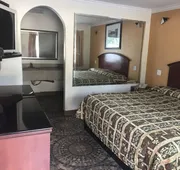 Regency Inn and Suites hotel detail image 4