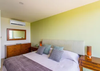 TROPICAL Beachfront 1 BDR hotel thumbnail 2
