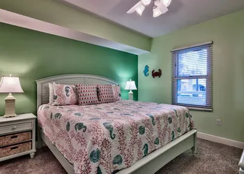 Celadon: Unit 102 by Forehand Rentals hotel thumbnail 5