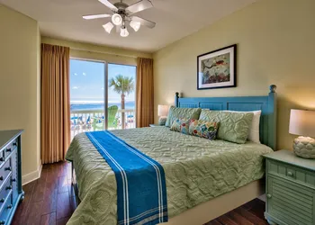 Celadon: Unit 102 by Forehand Rentals hotel thumbnail 6