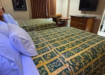 Sunrise inn hotel thumbnail 6