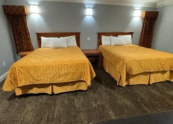 Sunrise inn hotel thumbnail 7