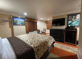 Sunrise inn hotel thumbnail 8