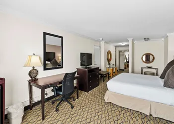 Executive Inn - Fort Lee hotel thumbnail 6