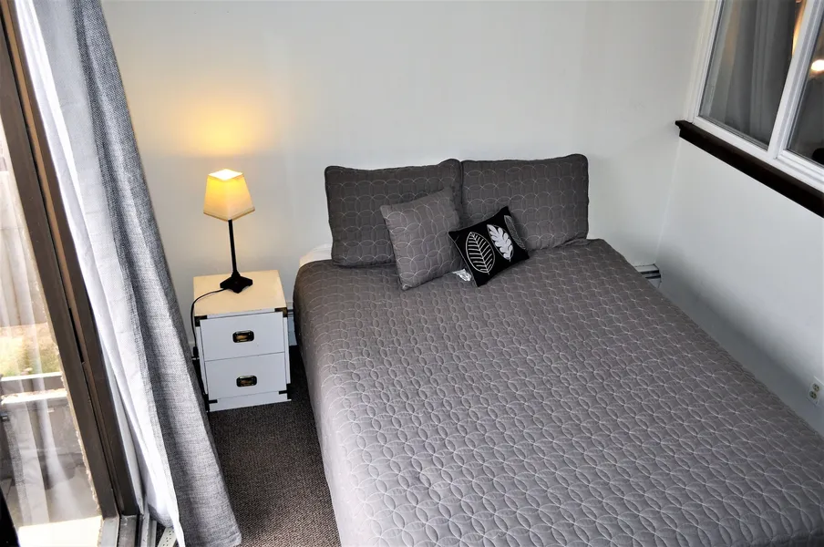 Snowflake 1 Bed plus Den 2 Bath hotel detail image 6