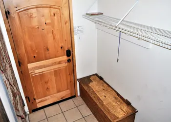 Snowflake 1 Bed plus Den 2 Bath hotel thumbnail 2
