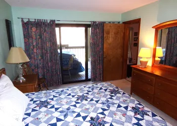 Mountainside 2 Bed 2 Bath hotel thumbnail 5