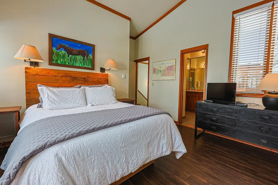 Tennis Townhome 2 Bed 2.5 Bath hotel detail image 6