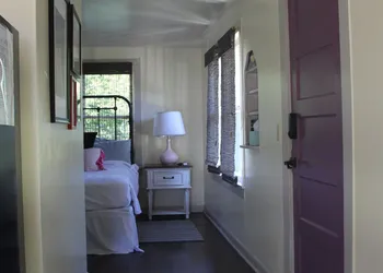 The Springs Retreat. hotel thumbnail 3
