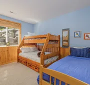Lazy Bear Lodge 3 Bedroom Home by NW Comfy Cabins by RedAwning hotel detail image 4