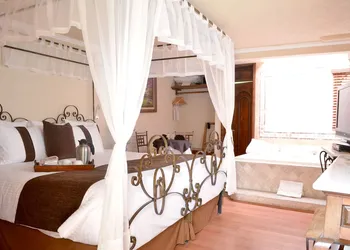 Hotel Arcangel hotel thumbnail 2