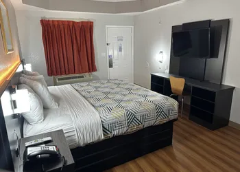 Motel 6 Alvarado, TX hotel thumbnail 8