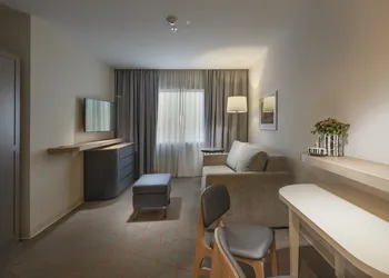 Holiday Inn & Suites Aguascalientes by IHG hotel thumbnail 3