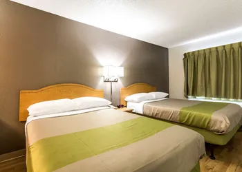 Studio 6 Dallas, TX - Northwest hotel thumbnail 5
