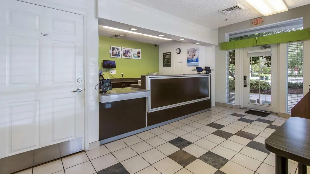Studio 6 Extended Stay - Coral Springs, FL - Fort Lauderdale hotel detail image 2