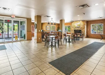 Wildwood Inn hotel thumbnail 2