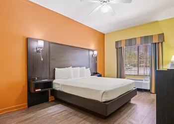 Wildwood Inn hotel thumbnail 7