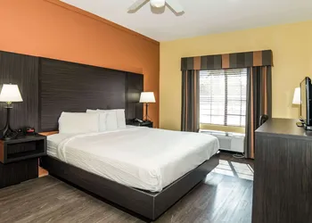 Wildwood Inn hotel thumbnail 8