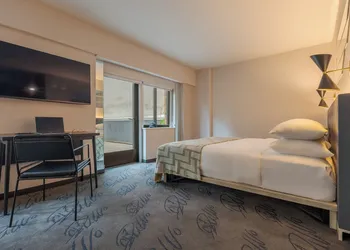 Pestana CR7 Times Square hotel thumbnail 8