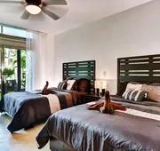 Luxury Condo Boutique hotel detail image 4