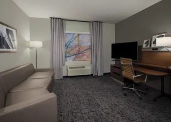 Fairfield Inn & Suites by Marriott Houston Katy hotel thumbnail 5