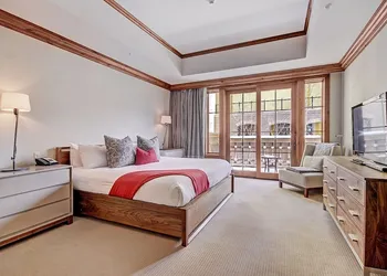3 BR Luxury Ritz-Carlton Condo w/ Mountain Views by RedAwning - Save 20% on 7+ Nights! hotel thumbnail 2