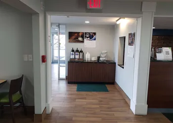 Wingate by Wyndham Dayton North hotel thumbnail 4