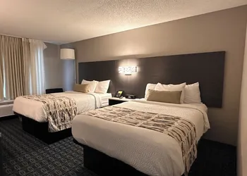 Wingate by Wyndham Dayton North hotel thumbnail 7