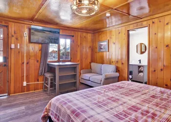 BIG Pines #103 hotel thumbnail 2