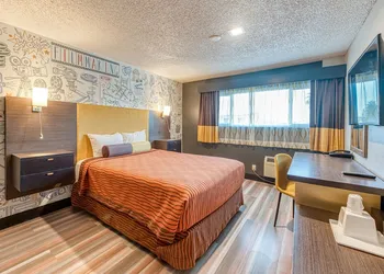 La Mirage Inn - Hollywood hotel thumbnail 5