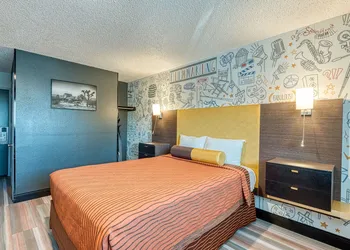 La Mirage Inn - Hollywood hotel thumbnail 6