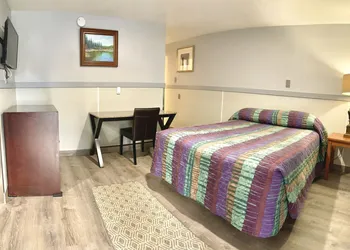 Emerald Best Motel Edmonds hotel thumbnail 5