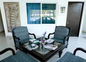 Hotel del Sol hotel thumbnail 3