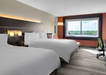 Holiday Inn Express & Suites Sanford- Lake Mary by IHG hotel thumbnail 4