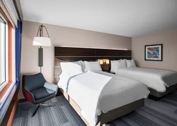 Holiday Inn Express & Suites Sanford- Lake Mary by IHG hotel thumbnail 5