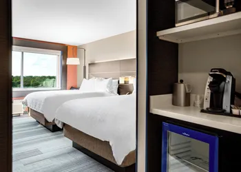 Holiday Inn Express & Suites Sanford- Lake Mary by IHG hotel thumbnail 7