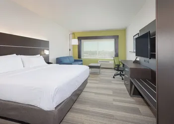 Holiday Inn Express & Suites Firestone Longmont by IHG hotel thumbnail 4