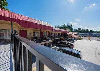 Budget Inn Gladstone By OYO - Portland/Clackamas hotel thumbnail 3